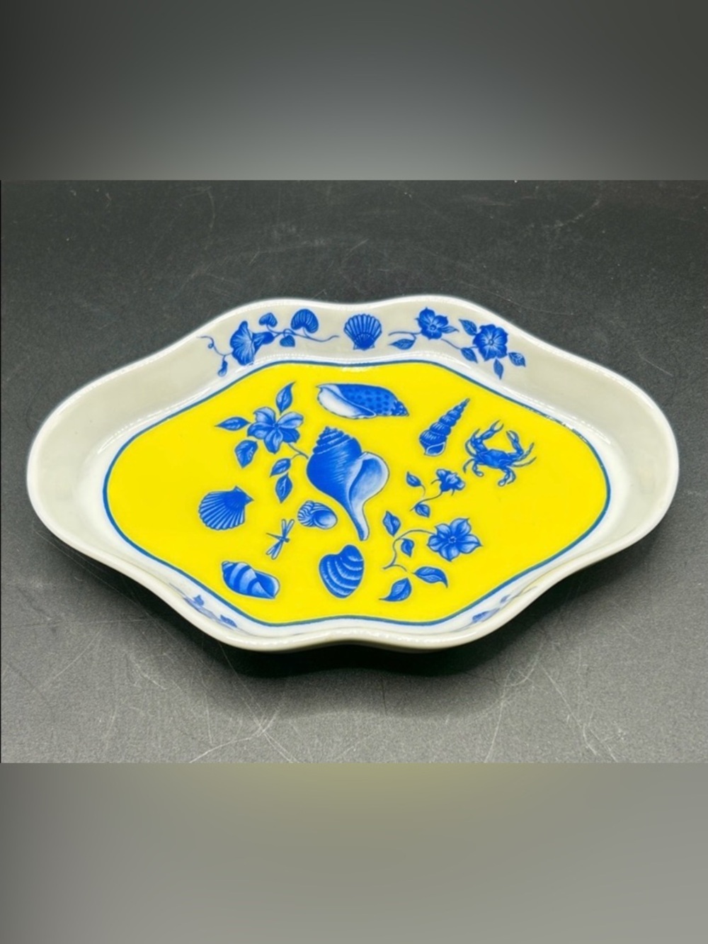 Lynn Chase Costa Azzurra Nautical Floral Porcelain Seashell Motif Trinket Dish